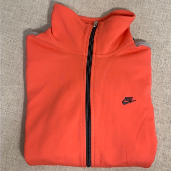 NIKE SPORTS WEAR  Women’s Jacket - Picture 3 of 9